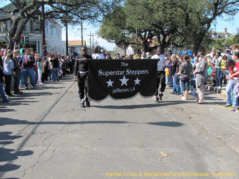 Krewe-of-Okeanos-2010-Mardi-Gras-New-Orleans-0517