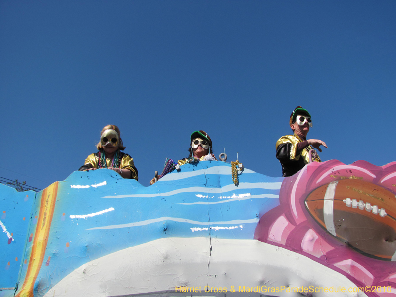 Krewe-of-Okeanos-2010-Mardi-Gras-New-Orleans-0527