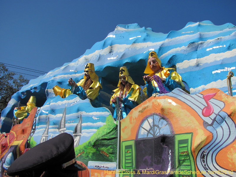 Krewe-of-Okeanos-2010-Mardi-Gras-New-Orleans-0539