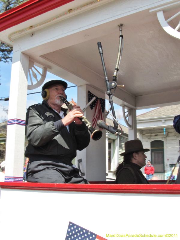 Krewe-of-Okeanos-2011-0127