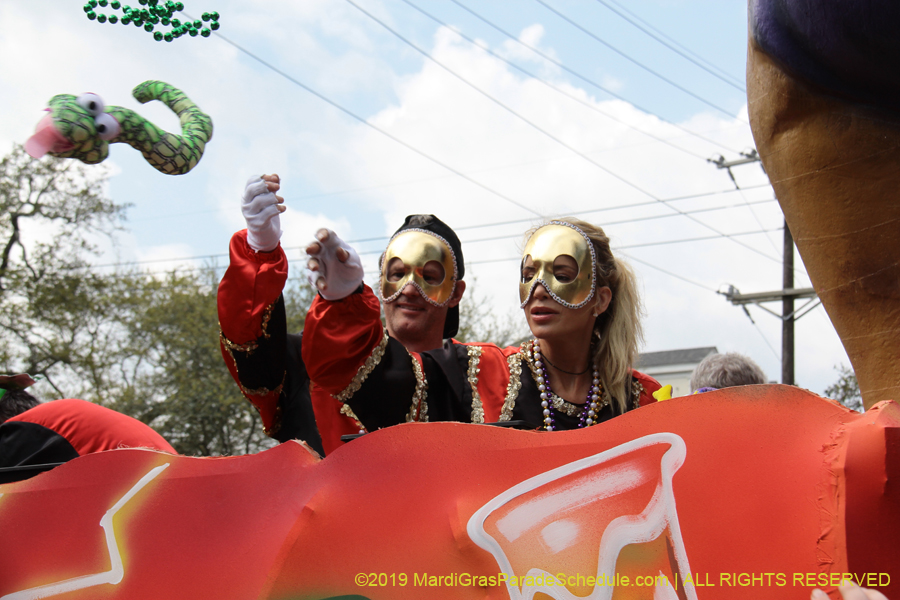 Krewe-of-Okeanos-2019-008046