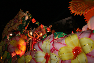 Krewe-of-Orpheus-2008-New-Orleans-Mardi-Gras-Parade-0404