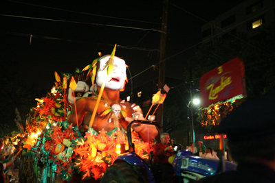 Krewe-of-Orpheus-2008-New-Orleans-Mardi-Gras-Parade-0515