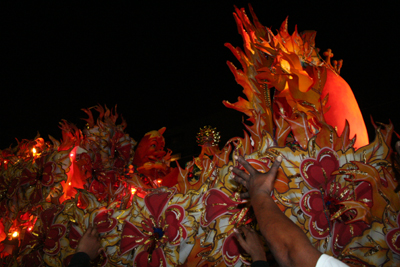 Krewe-of-Orpheus-2008-New-Orleans-Mardi-Gras-Parade-0740