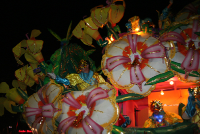 Krewe-of-Orpheus-2008-New-Orleans-Mardi-Gras-Parade-0883