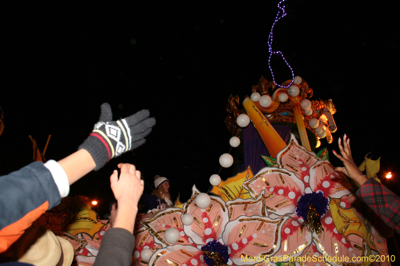 Krewe-of-Orpheus-2010-New-Orleans-Mardi-Gras-09921