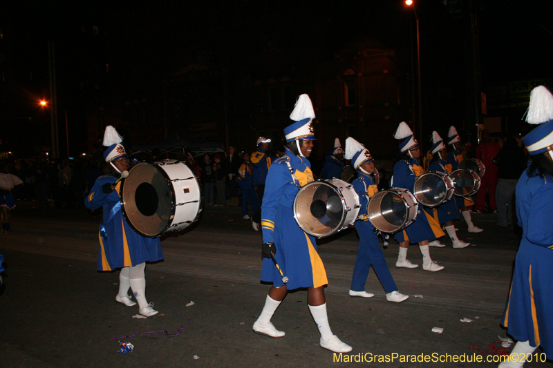 Krewe-of-Orpheus-2010-New-Orleans-Mardi-Gras-09929