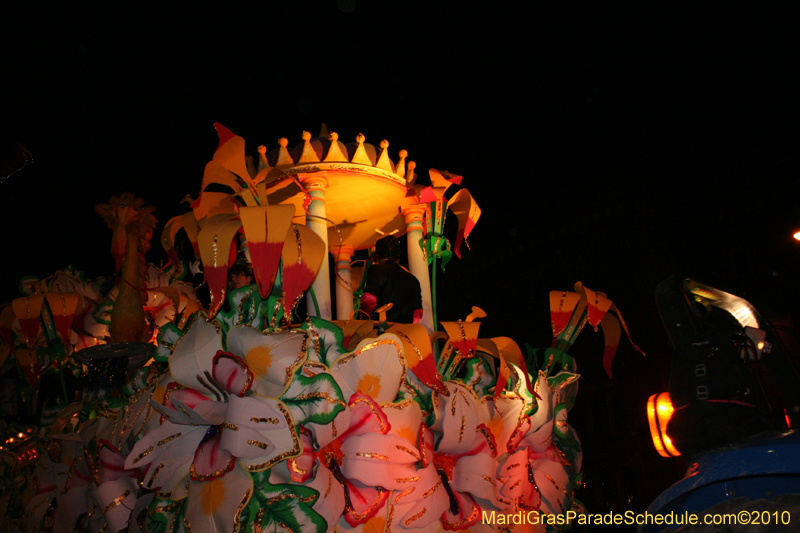 Krewe-of-Orpheus-2010-New-Orleans-Mardi-Gras-09933