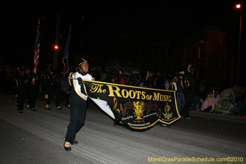 Krewe-of-Orpheus-2010-New-Orleans-Mardi-Gras-09937