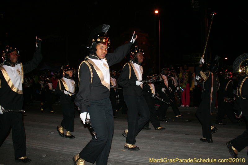 Krewe-of-Orpheus-2010-New-Orleans-Mardi-Gras-09942