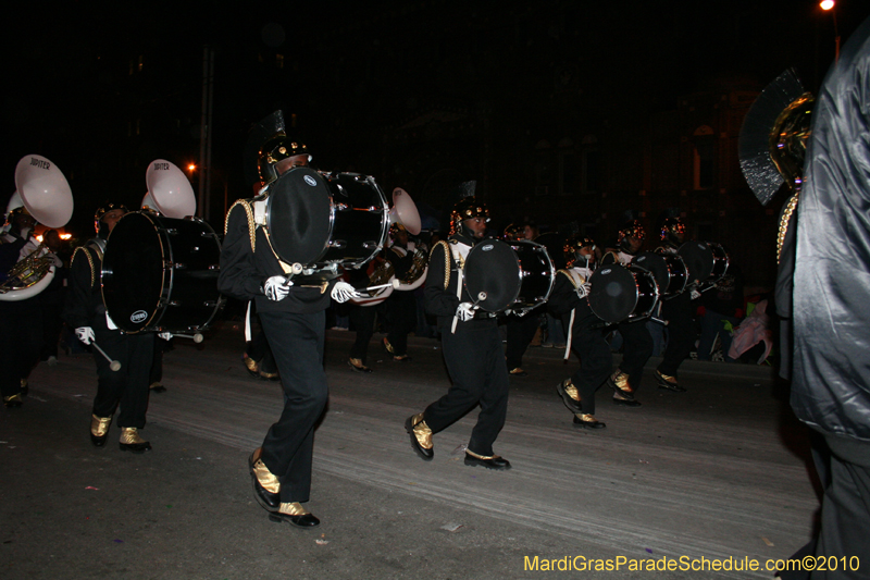 Krewe-of-Orpheus-2010-New-Orleans-Mardi-Gras-09944