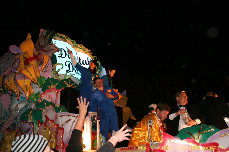 Krewe-of-Orpheus-2010-New-Orleans-Mardi-Gras-09950