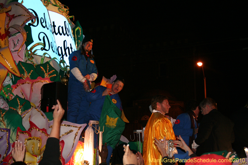 Krewe-of-Orpheus-2010-New-Orleans-Mardi-Gras-09954