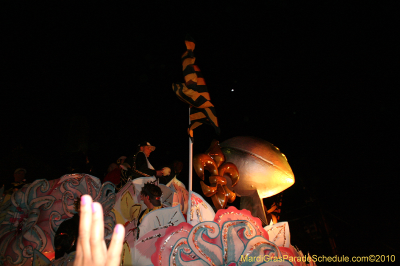 Krewe-of-Orpheus-2010-New-Orleans-Mardi-Gras-09970