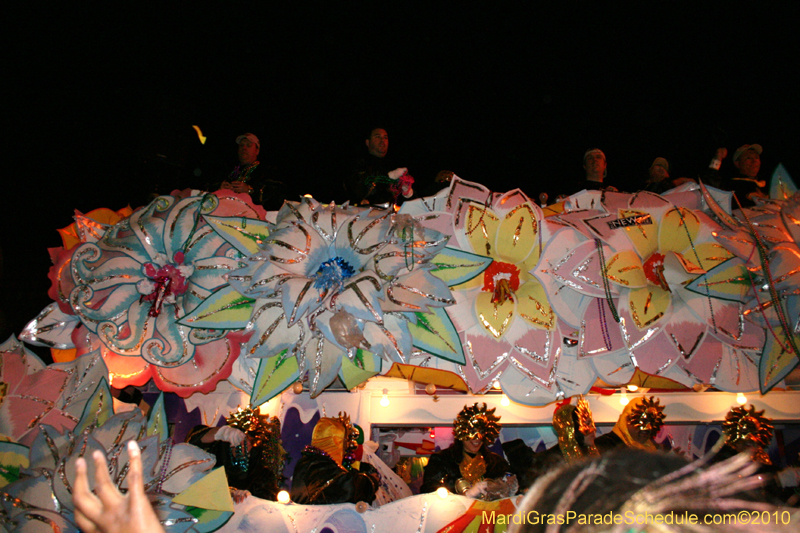 Krewe-of-Orpheus-2010-New-Orleans-Mardi-Gras-09978