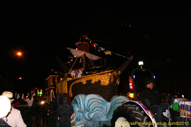 Krewe-of-Orpheus-2010-New-Orleans-Mardi-Gras-09989