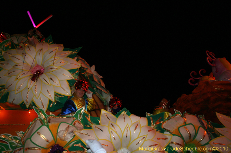 Krewe-of-Orpheus-2010-New-Orleans-Mardi-Gras-09998