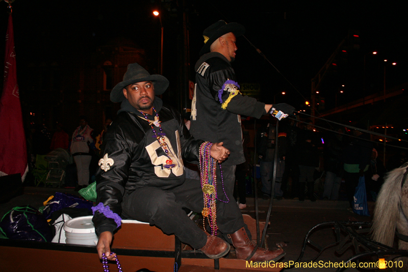 Krewe-of-Orpheus-2010-New-Orleans-Mardi-Gras-10007