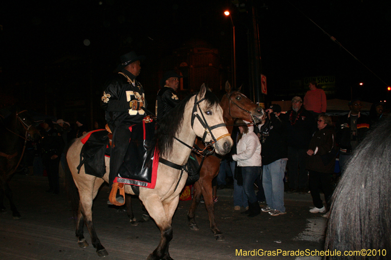 Krewe-of-Orpheus-2010-New-Orleans-Mardi-Gras-10009