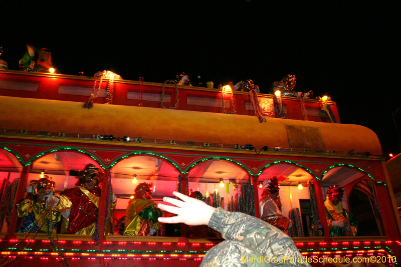 Krewe-of-Orpheus-2010-New-Orleans-Mardi-Gras-10038