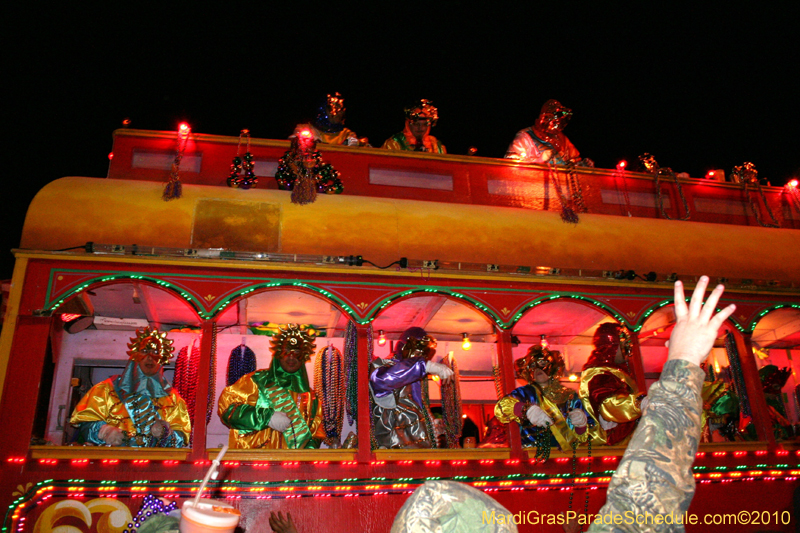 Krewe-of-Orpheus-2010-New-Orleans-Mardi-Gras-10040