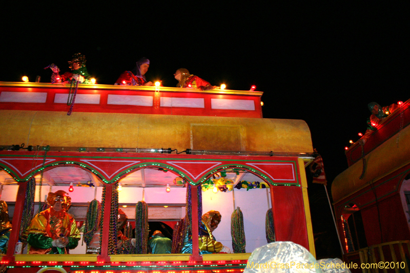 Krewe-of-Orpheus-2010-New-Orleans-Mardi-Gras-10043