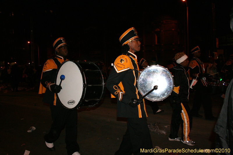 Krewe-of-Orpheus-2010-New-Orleans-Mardi-Gras-10058