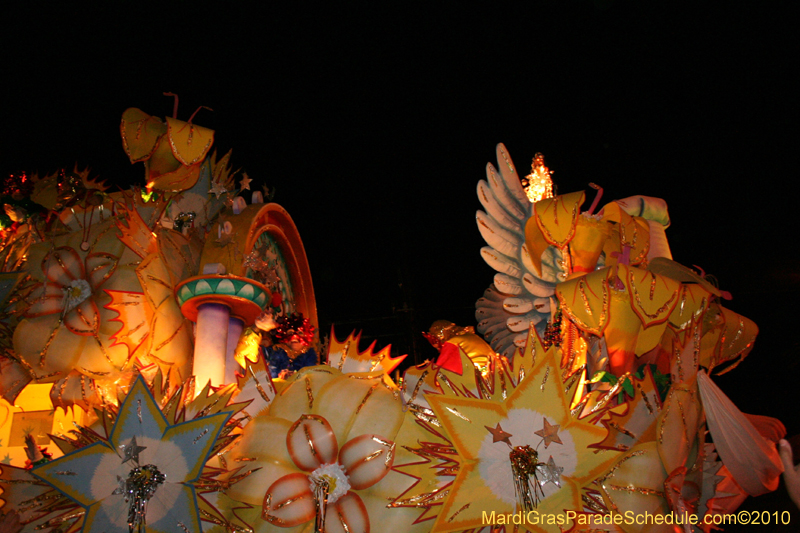 Krewe-of-Orpheus-2010-New-Orleans-Mardi-Gras-10066