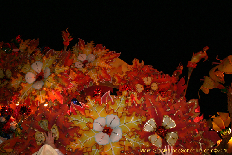 Krewe-of-Orpheus-2010-New-Orleans-Mardi-Gras-10072