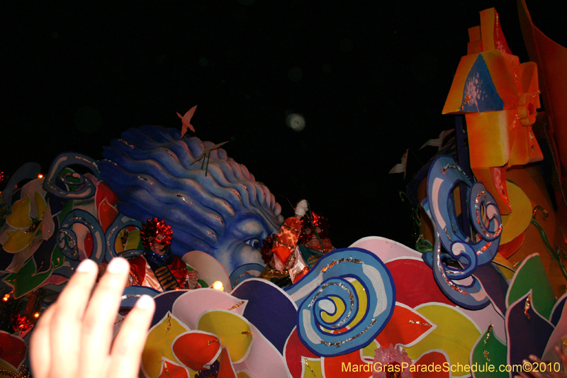 Krewe-of-Orpheus-2010-New-Orleans-Mardi-Gras-10111