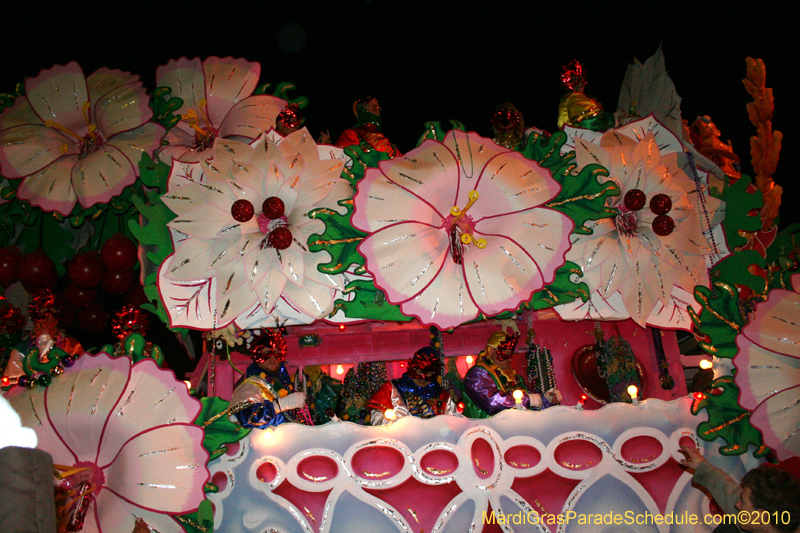 Krewe-of-Orpheus-2010-New-Orleans-Mardi-Gras-10166