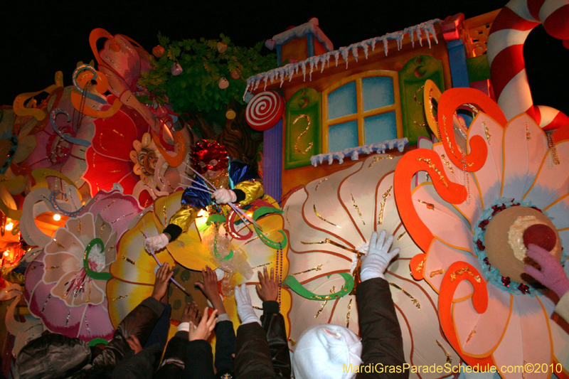 Krewe-of-Orpheus-2010-New-Orleans-Mardi-Gras-10178