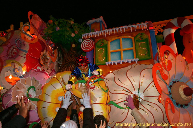 Krewe-of-Orpheus-2010-New-Orleans-Mardi-Gras-10179