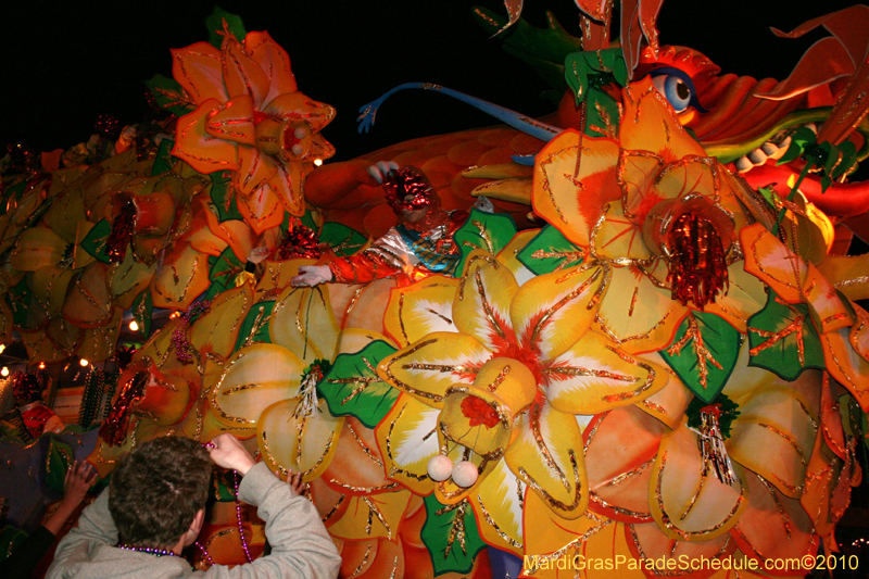 Krewe-of-Orpheus-2010-New-Orleans-Mardi-Gras-10194