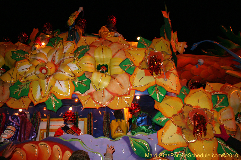 Krewe-of-Orpheus-2010-New-Orleans-Mardi-Gras-10196