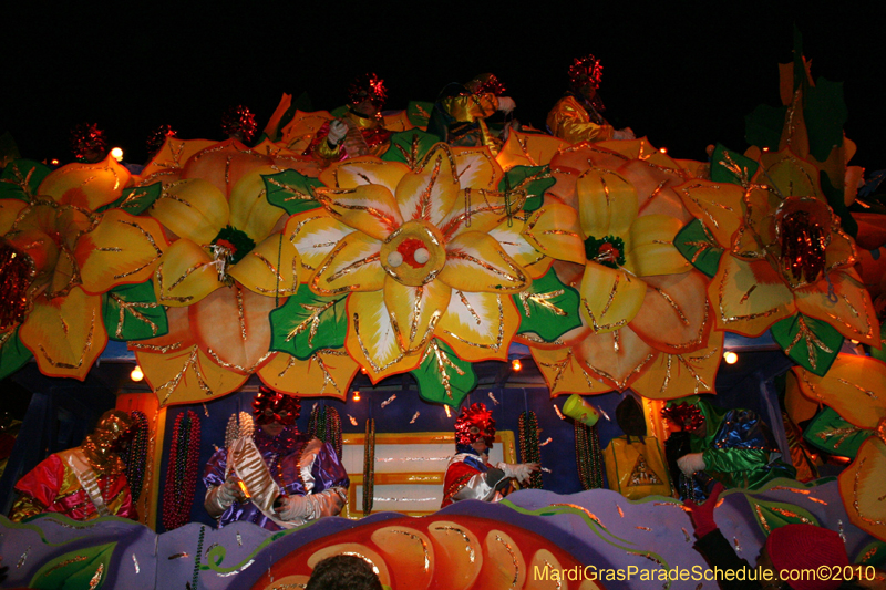 Krewe-of-Orpheus-2010-New-Orleans-Mardi-Gras-10197