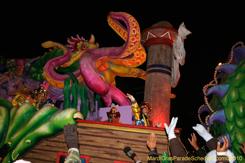 Krewe-of-Orpheus-2010-New-Orleans-Mardi-Gras-10207