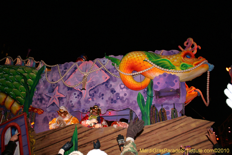 Krewe-of-Orpheus-2010-New-Orleans-Mardi-Gras-10211