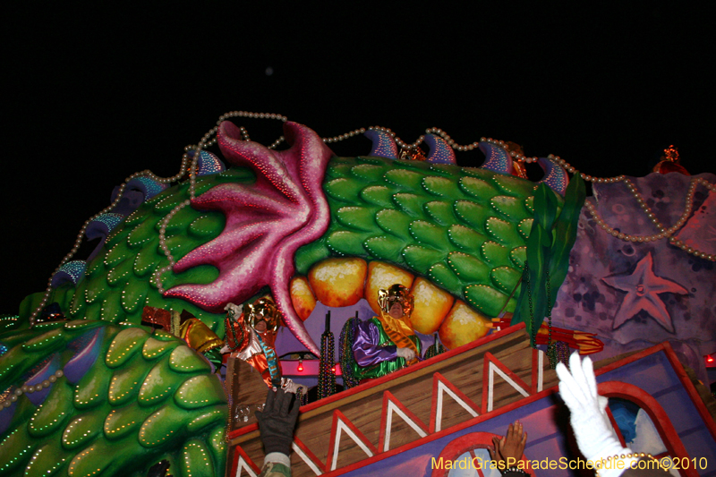 Krewe-of-Orpheus-2010-New-Orleans-Mardi-Gras-10213