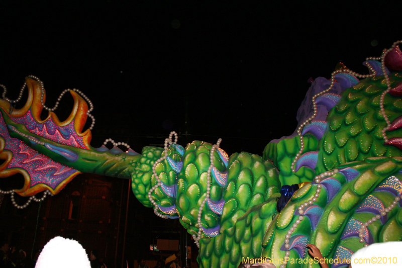 Krewe-of-Orpheus-2010-New-Orleans-Mardi-Gras-10215