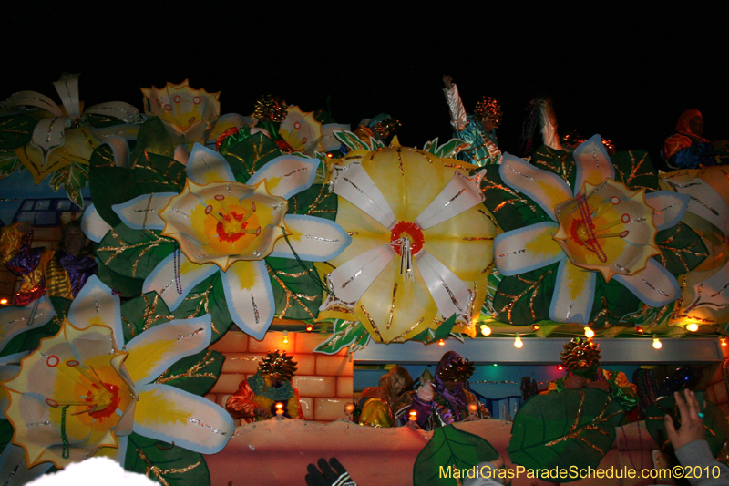 Krewe-of-Orpheus-2010-New-Orleans-Mardi-Gras-10223