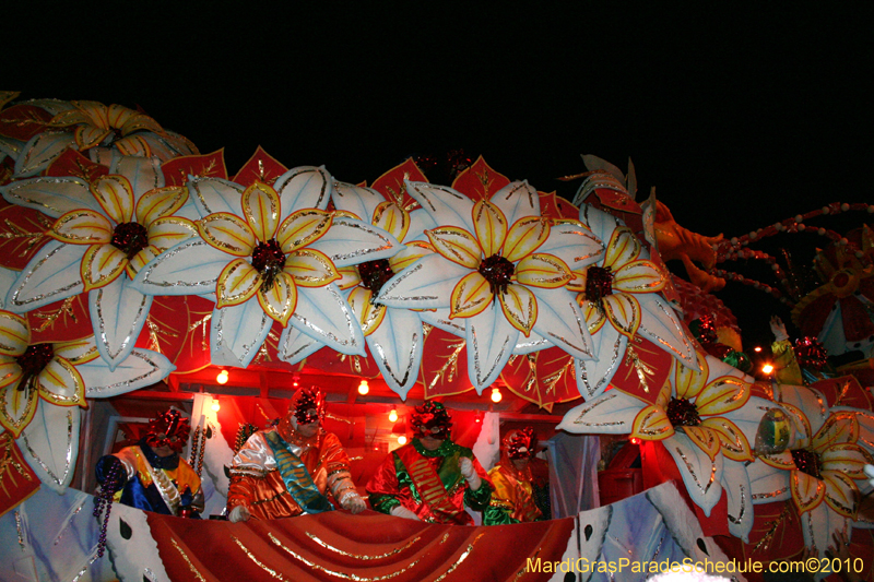 Krewe-of-Orpheus-2010-New-Orleans-Mardi-Gras-10240