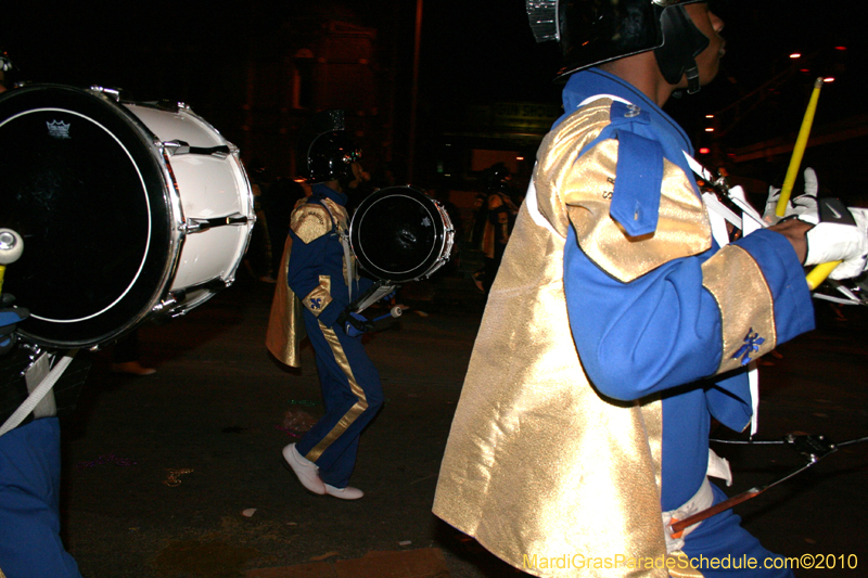 Krewe-of-Orpheus-2010-New-Orleans-Mardi-Gras-10250