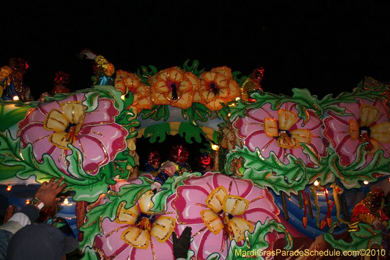 Krewe-of-Orpheus-2010-New-Orleans-Mardi-Gras-10263