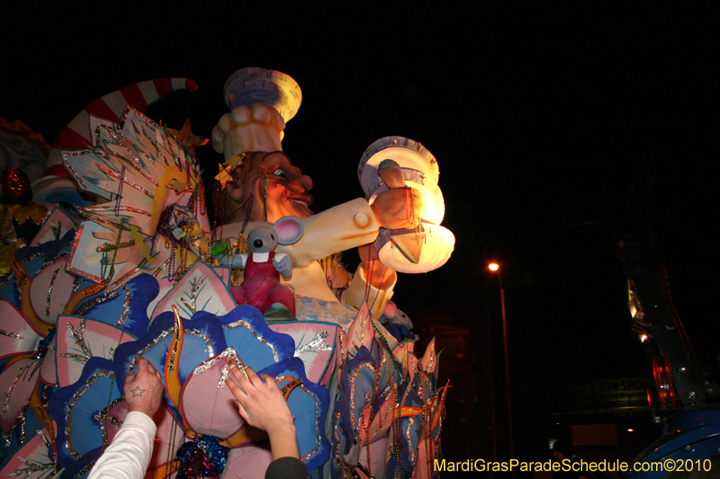 Krewe-of-Orpheus-2010-New-Orleans-Mardi-Gras-10274