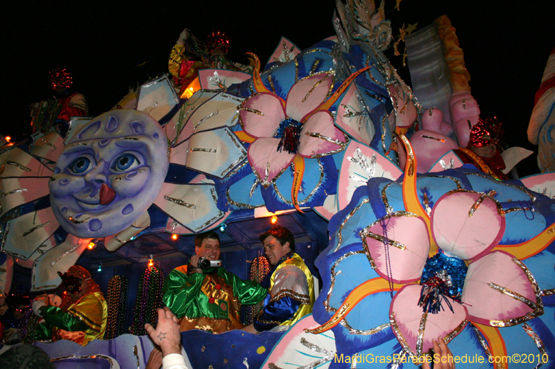 Krewe-of-Orpheus-2010-New-Orleans-Mardi-Gras-10277