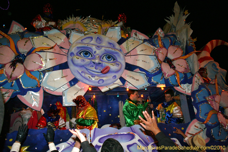 Krewe-of-Orpheus-2010-New-Orleans-Mardi-Gras-10279