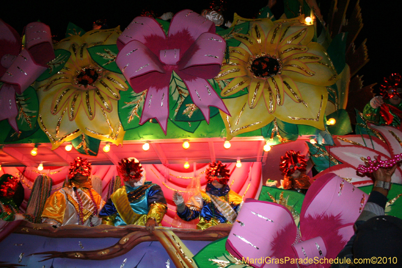 Krewe-of-Orpheus-2010-New-Orleans-Mardi-Gras-10318