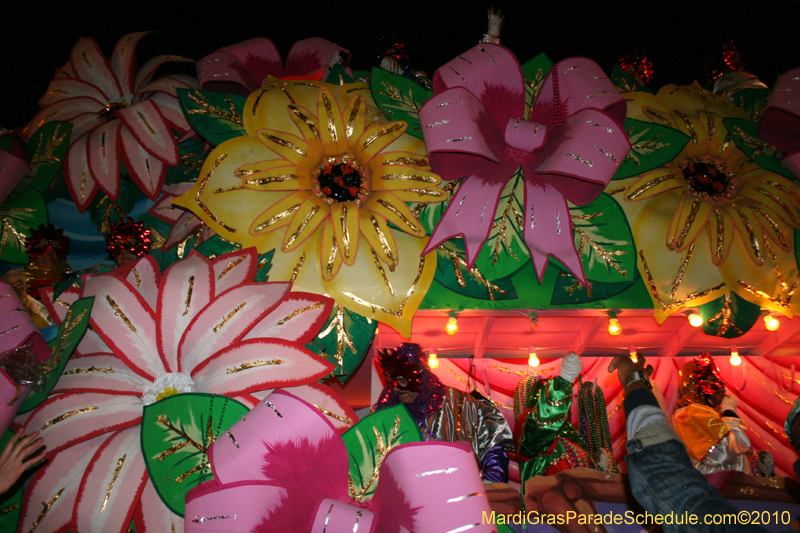 Krewe-of-Orpheus-2010-New-Orleans-Mardi-Gras-10320