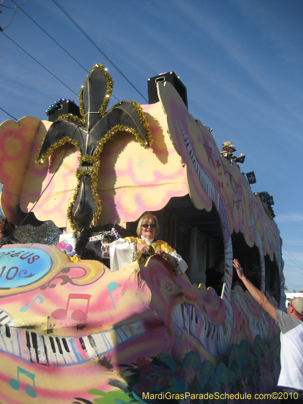 Krewe-of-Perseus-2010-Slidell-Mardi-Gras-314